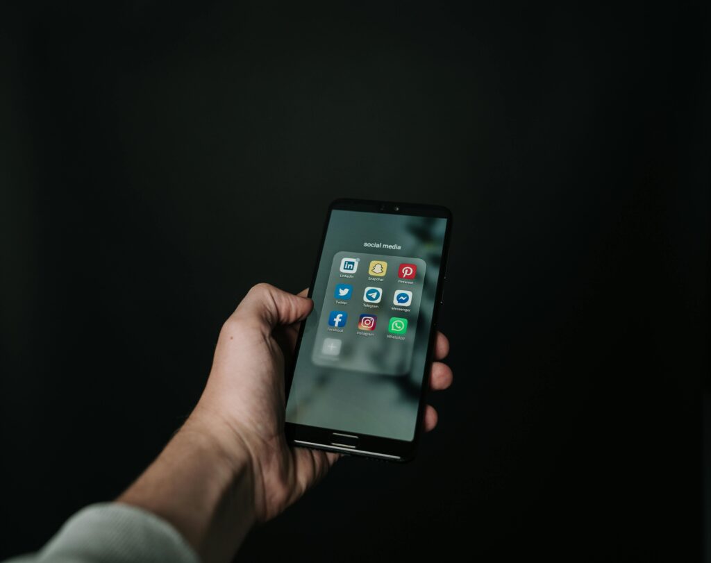 Social Media vs. Search Engine Advertising: Making the Right Choice for Your Business 1 pexels magnus mueller 1398178 2818118